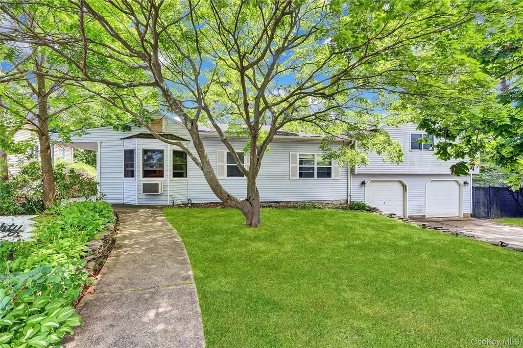 80 Broadway, Ronkonkoma