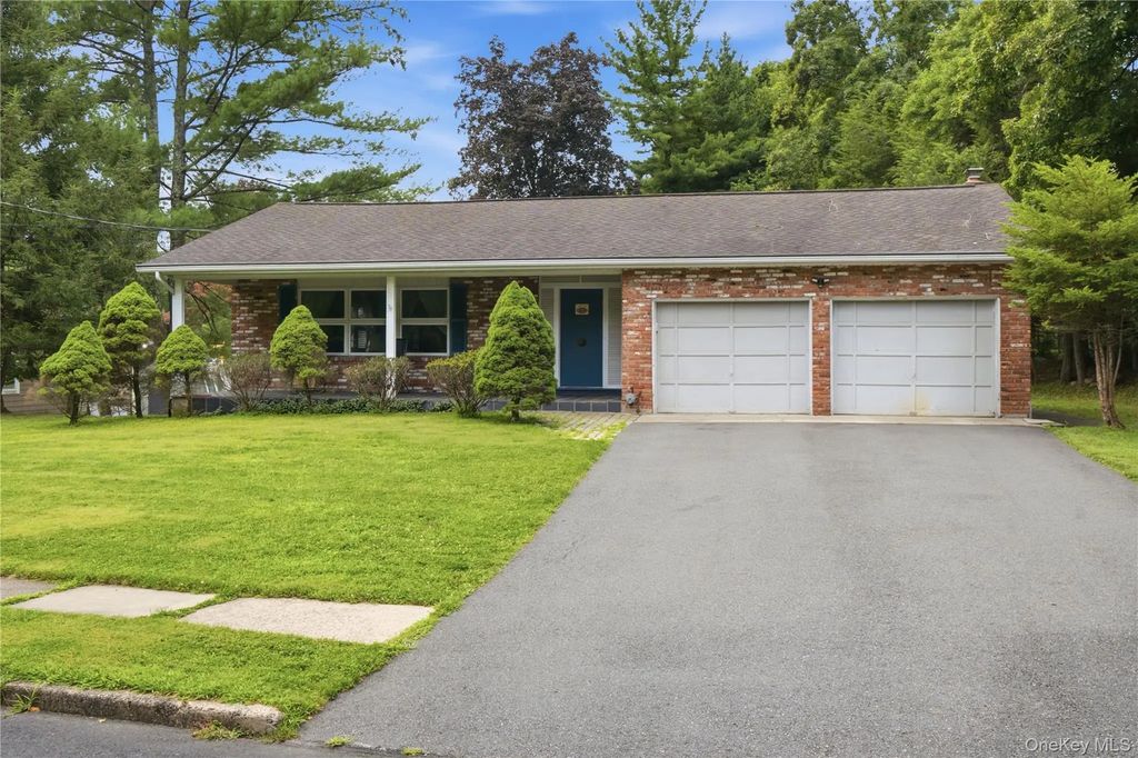 17 Little Brook Lane, New City