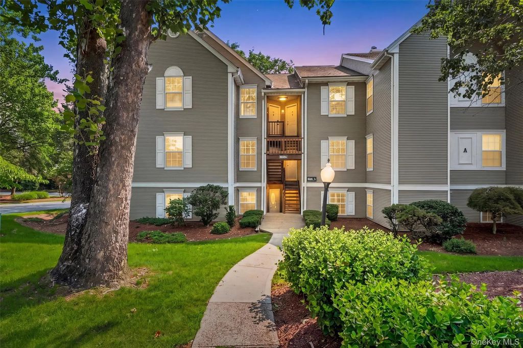 1002 Washington Green # Ag2, New Windsor