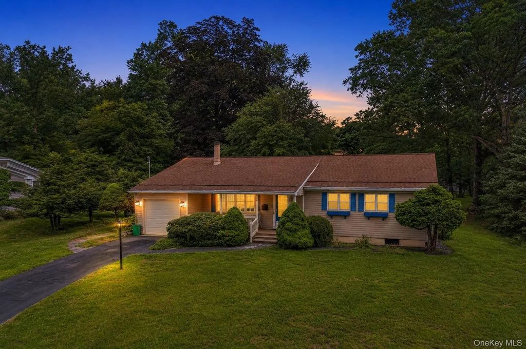 4 Jill Drive, West Nyack