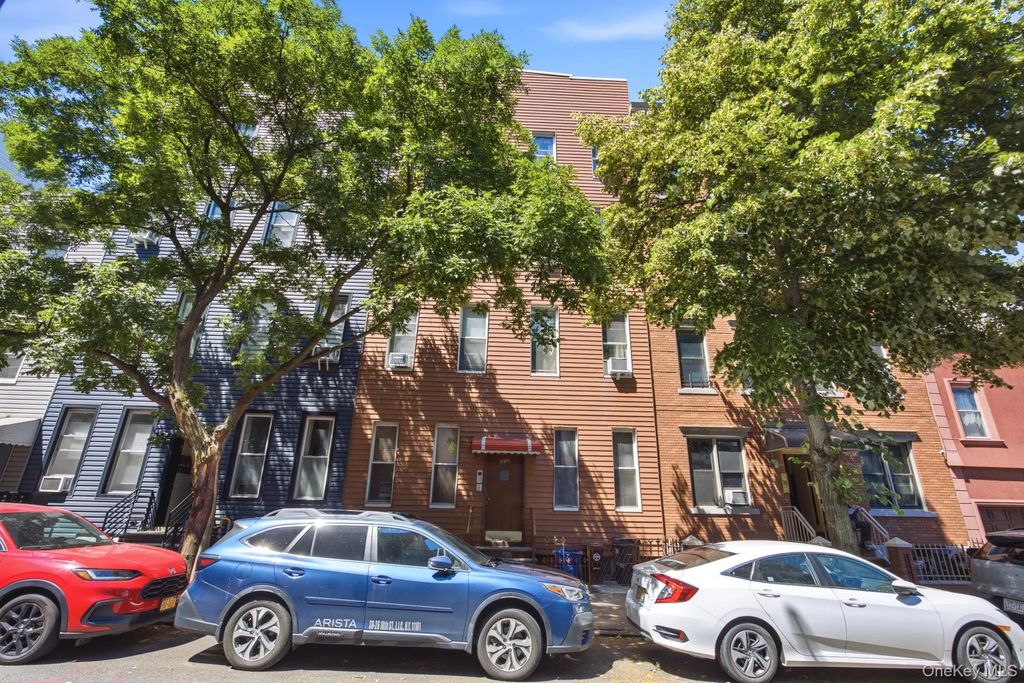 317 Eckford Street, Brooklyn