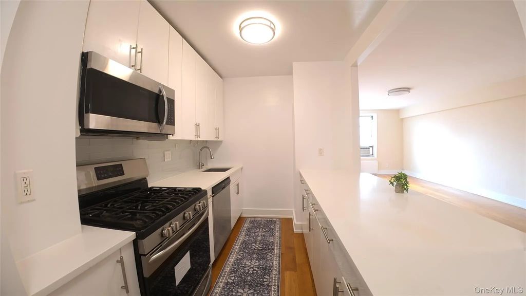14220 Franklin Avenue # 7f, Flushing