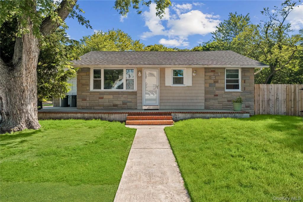 277 Mckinley Drive, Mastic Beach