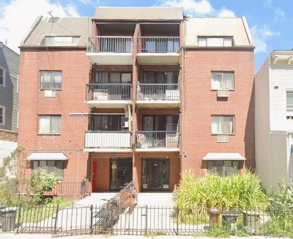 5861 44th Avenue # 1b, Woodside