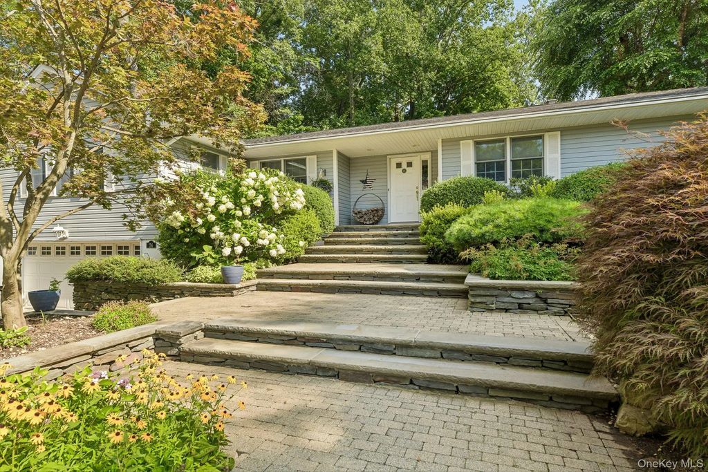 24 Vanad Drive, East Hills