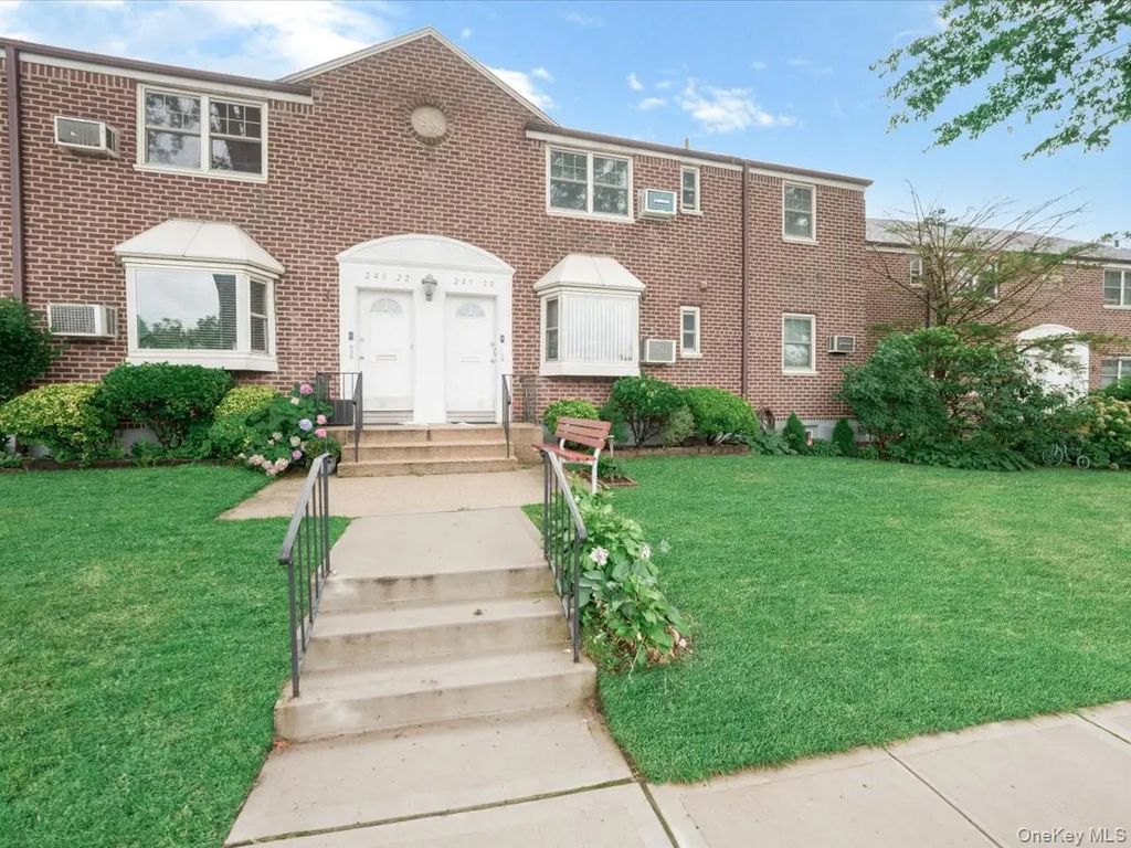 249-20 57th Avenue # 262, Little Neck