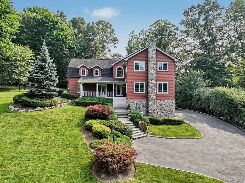 1800 Saw Mill River Road, White Plains