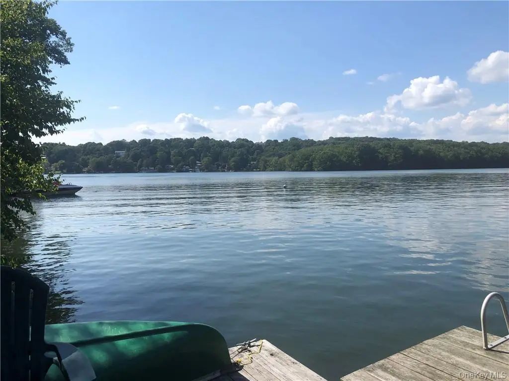 14 Frederick Street, Mahopac
