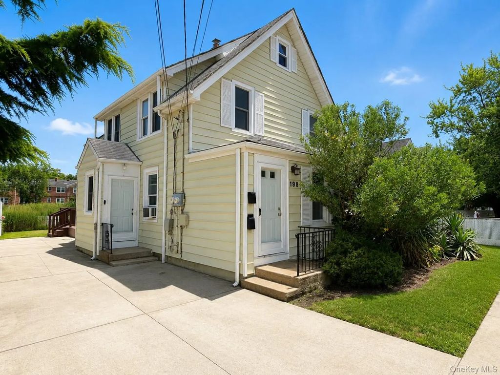 199 Terrell Avenue, Oceanside