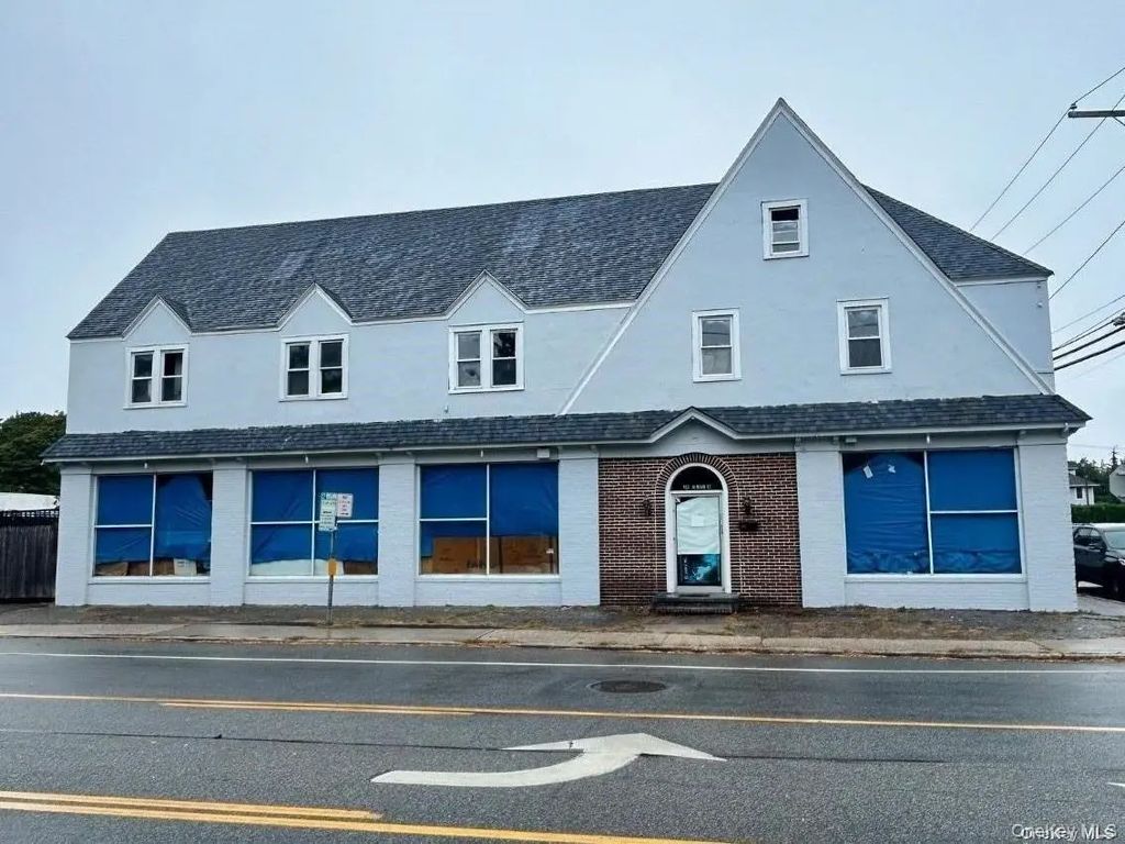 193 W Main, Bay Shore