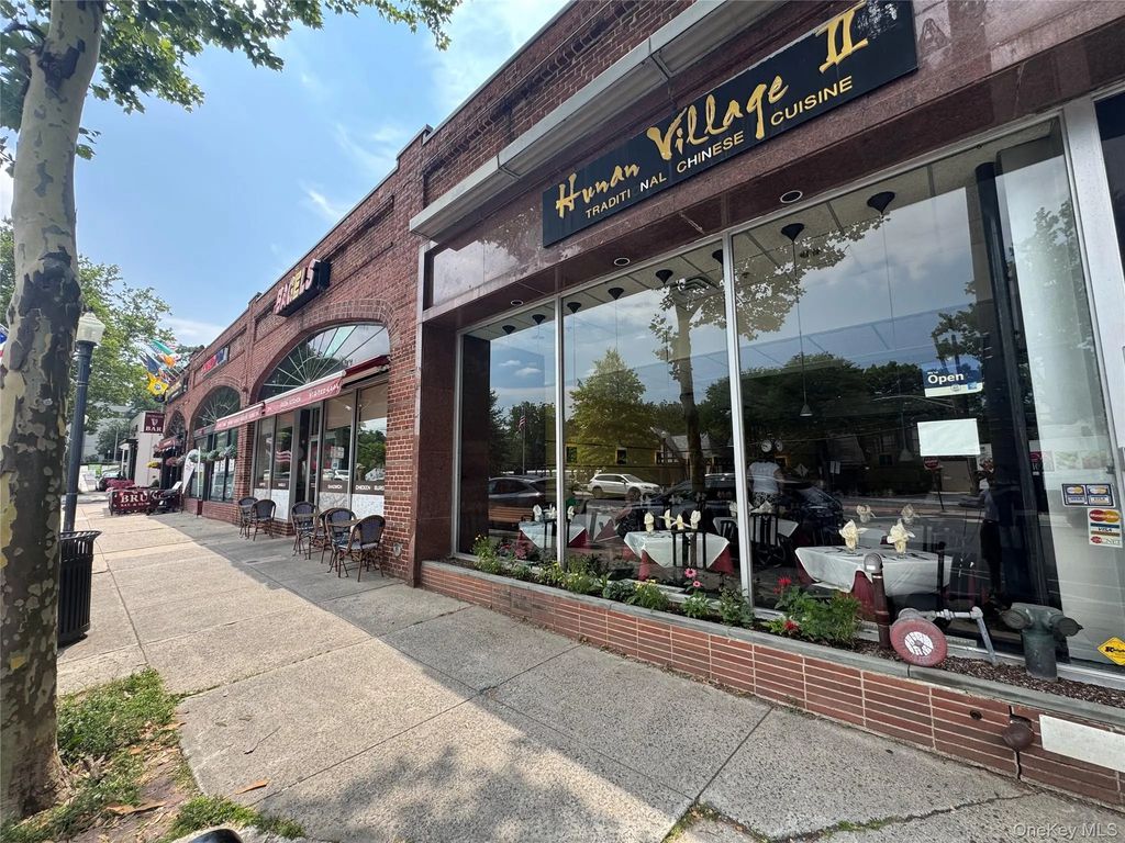 222 E Hartsdale Avenue, Hartsdale