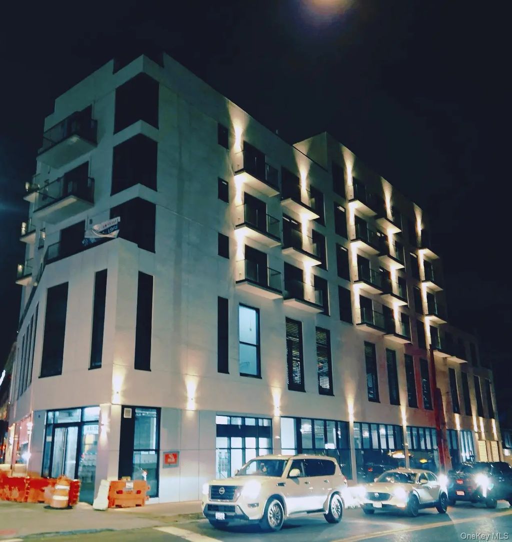 150-02 Northern Boulevard # 4a, Flushing