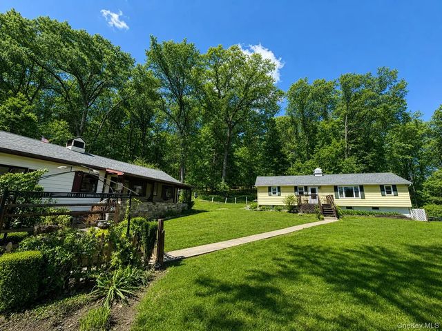 14-16 Glen Hill, Dover Plains