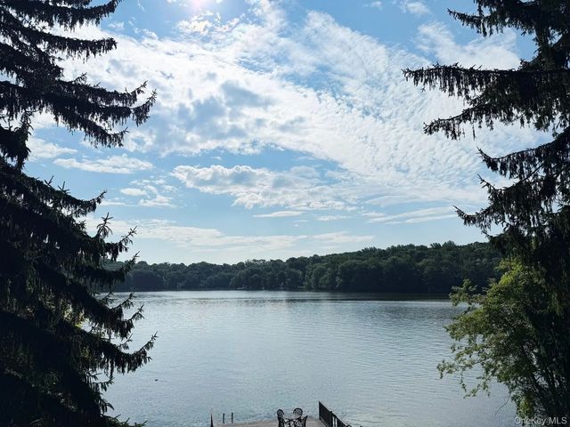 11 Lakeside Road, Mahopac