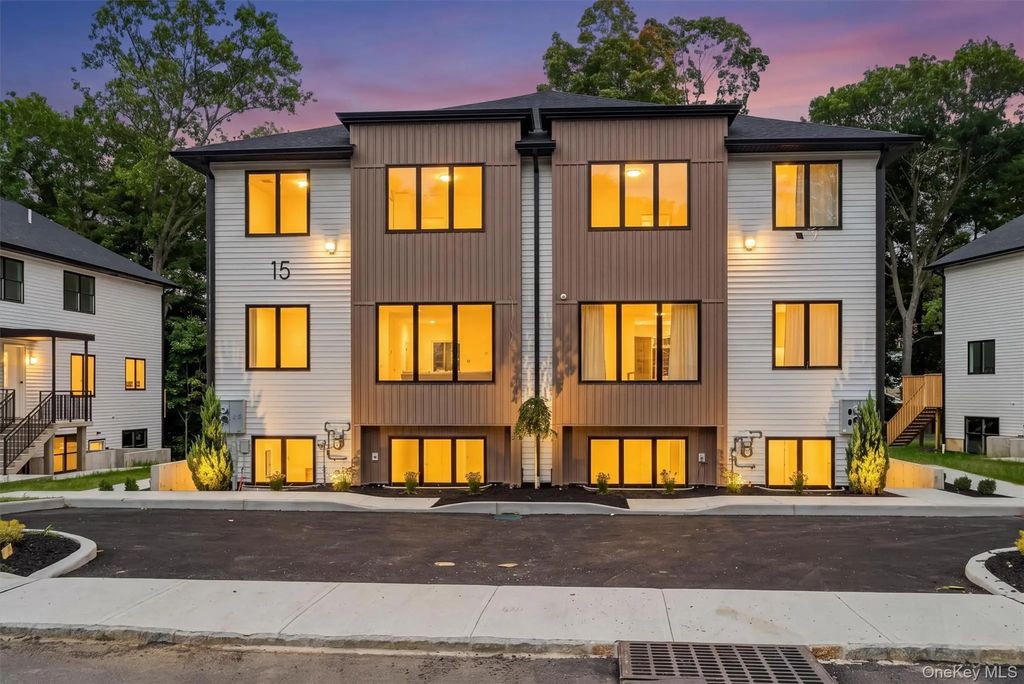15 Treza Lane # 102, Monroe
