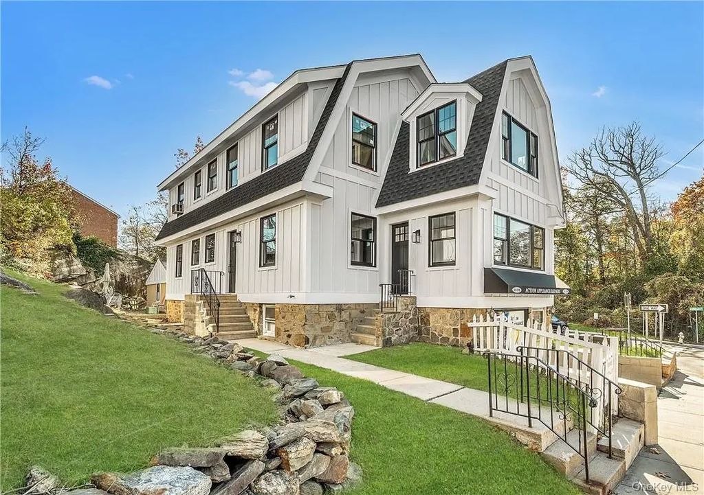 200 Main Street # Floor 1, Eastchester
