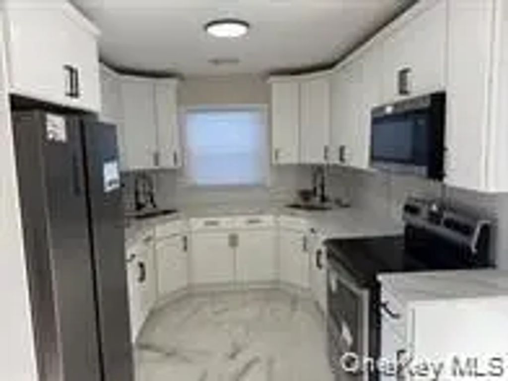 360 Laurel Avenue, Fallsburg
