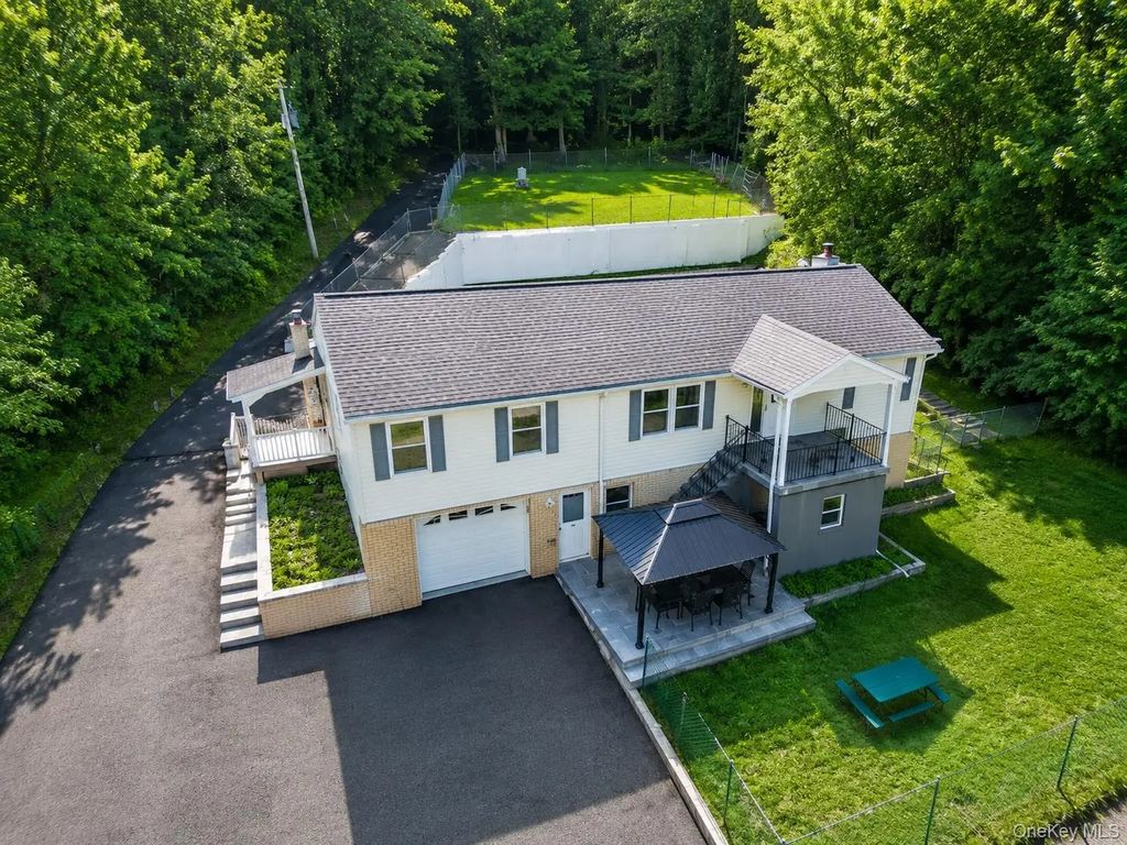 274 Grey Road, South Fallsburg