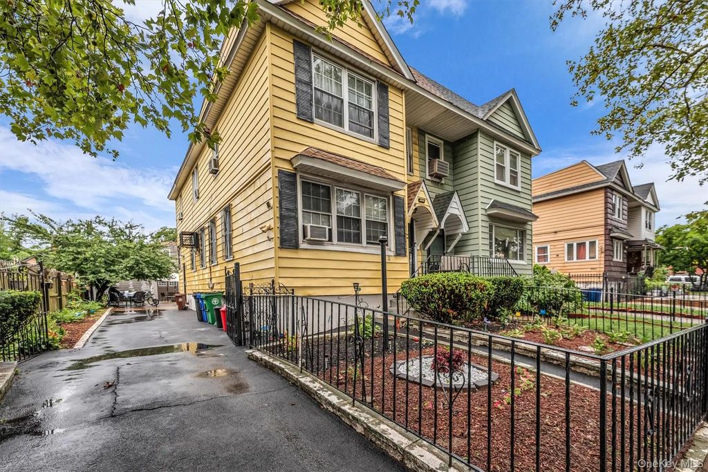 11510 Van Wyck Expressway, South Ozone Park
