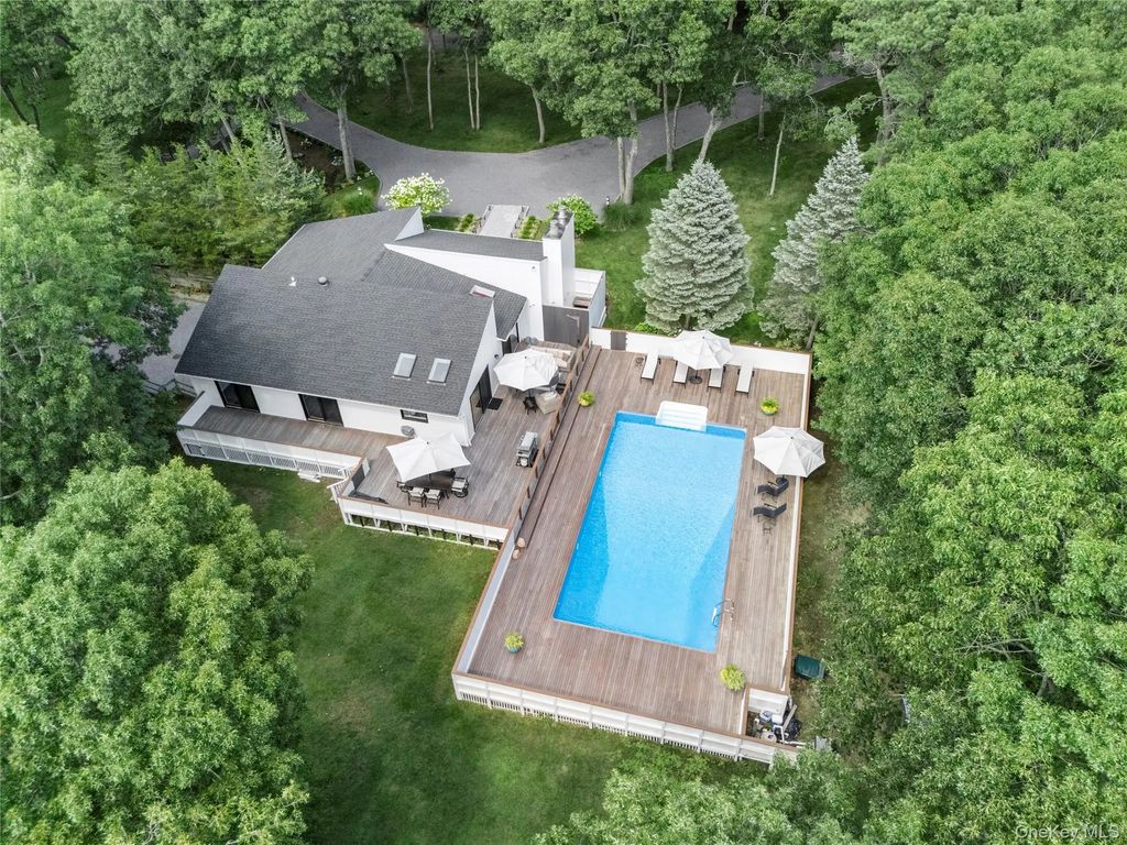 98 Old Farm Road, Sagaponack