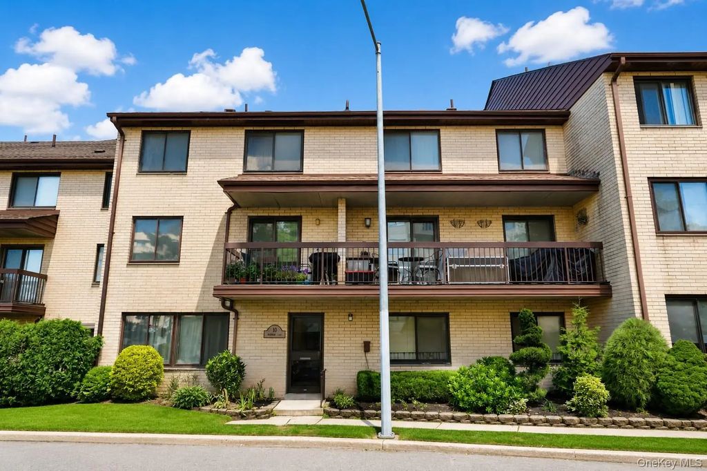 10 Windham Loop # 1b, Staten Island