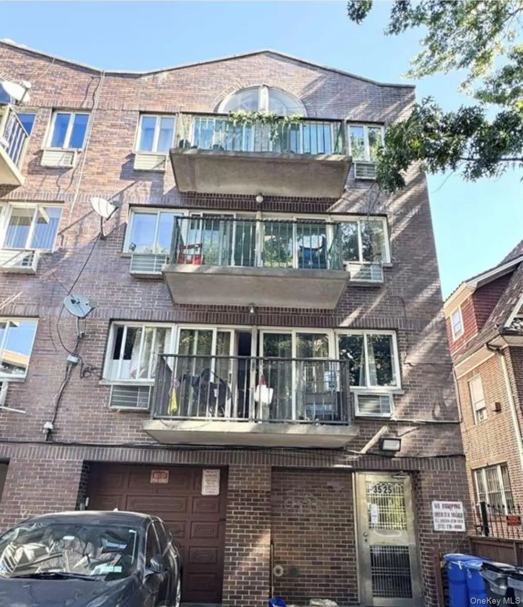 3525 86th Street, Jackson Heights