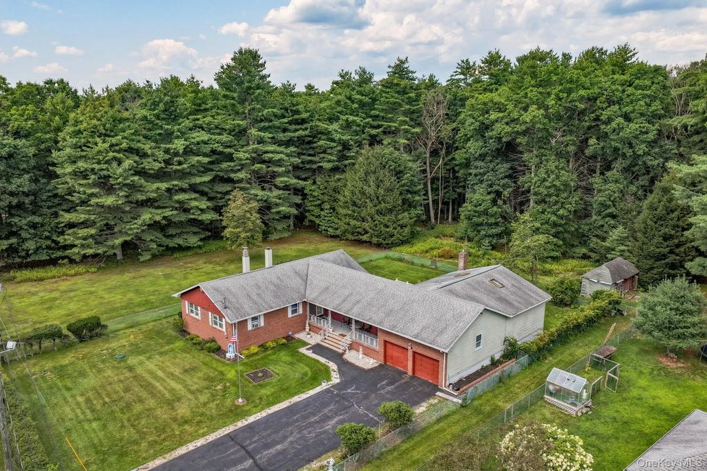 492 White Road, Glen Spey