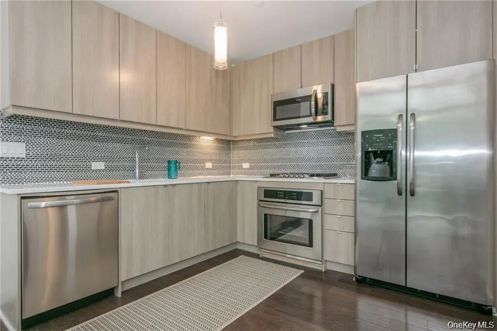 250 S Central Park Avenue # 3a, Hartsdale