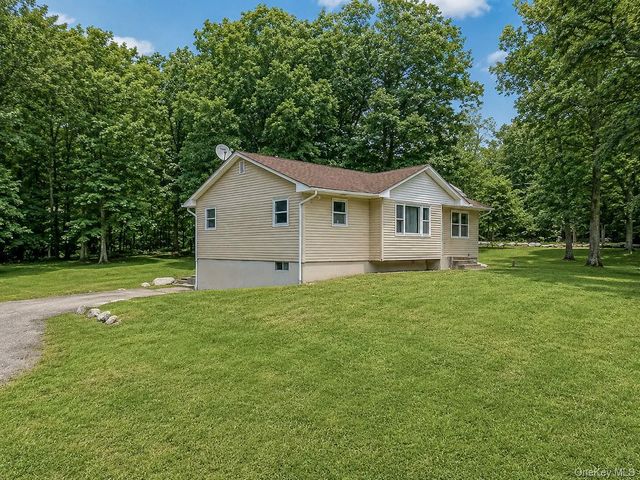 120 Basel Road, Pine Bush