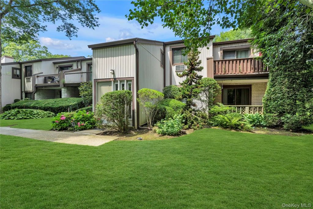 45 Richmond Boulevard # 2b, Ronkonkoma