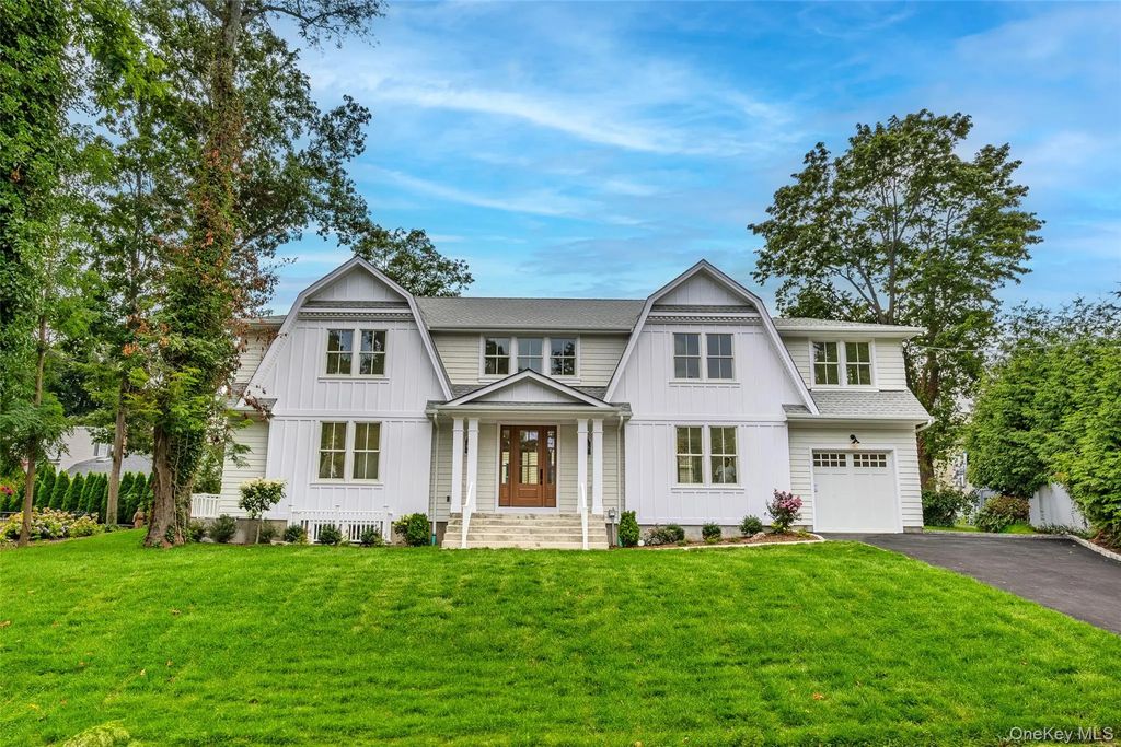28 Alsace Place, Northport