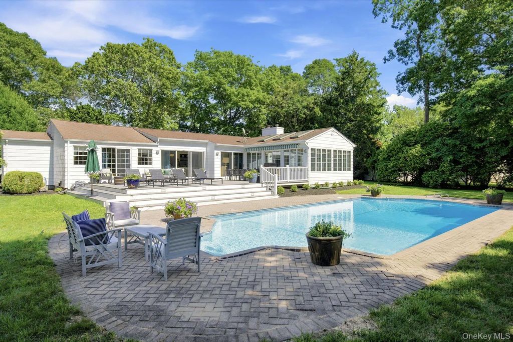 129 Oneck Lane, Westhampton Beach