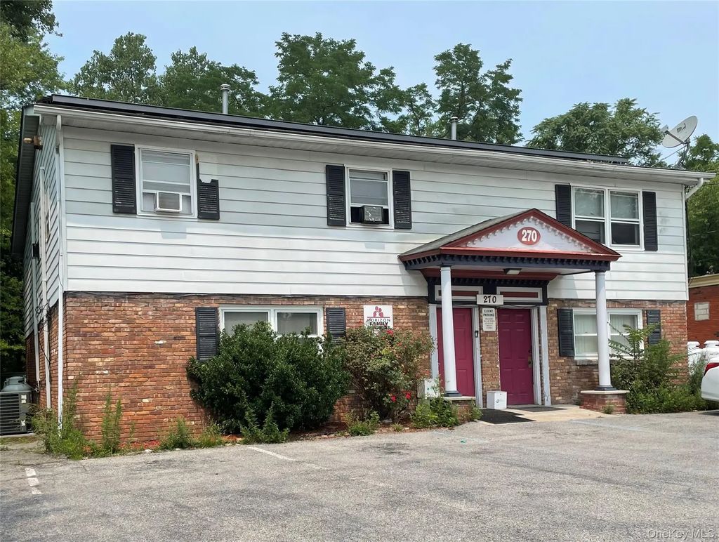 270 Quassaick Avenue, New Windsor