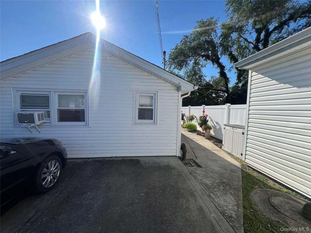 79 Radcliffe Road # 2, Island Park