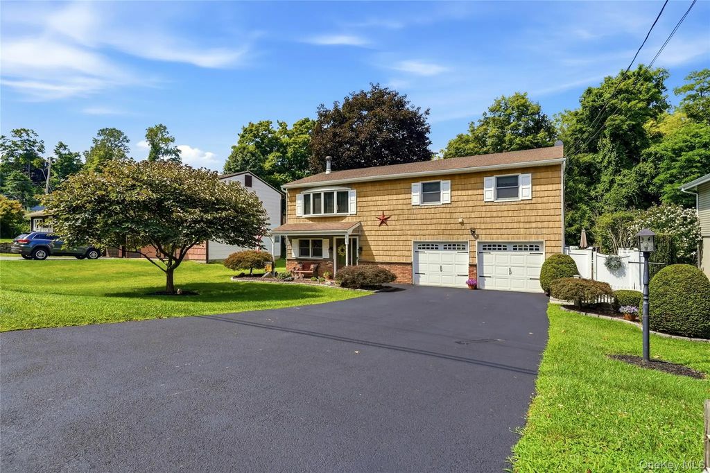 355 Sprout Brook Road, Garrison