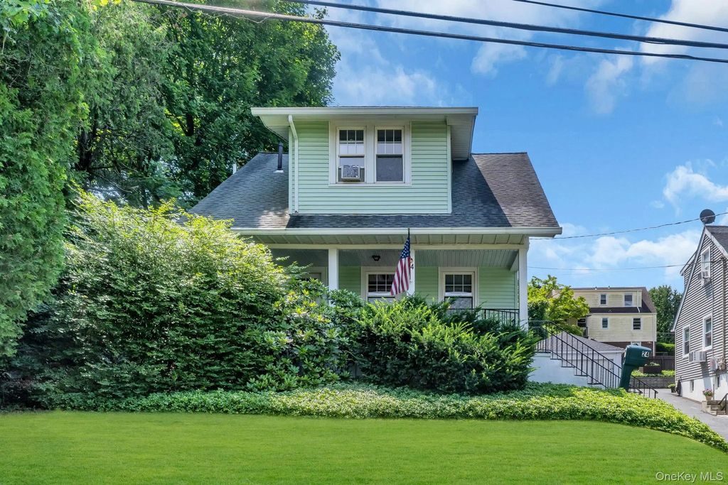 24 Howard Avenue, Valhalla