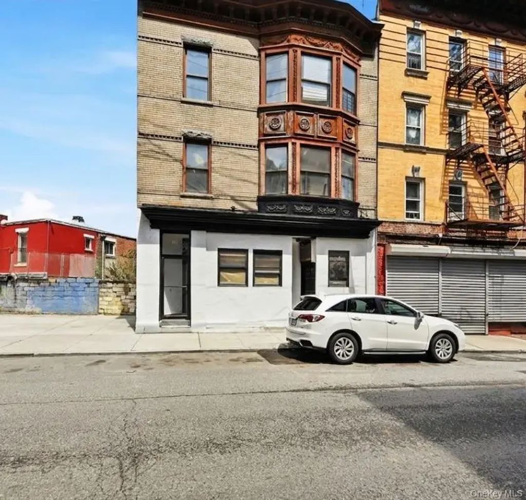 35 Lawrence Street # 2, Yonkers