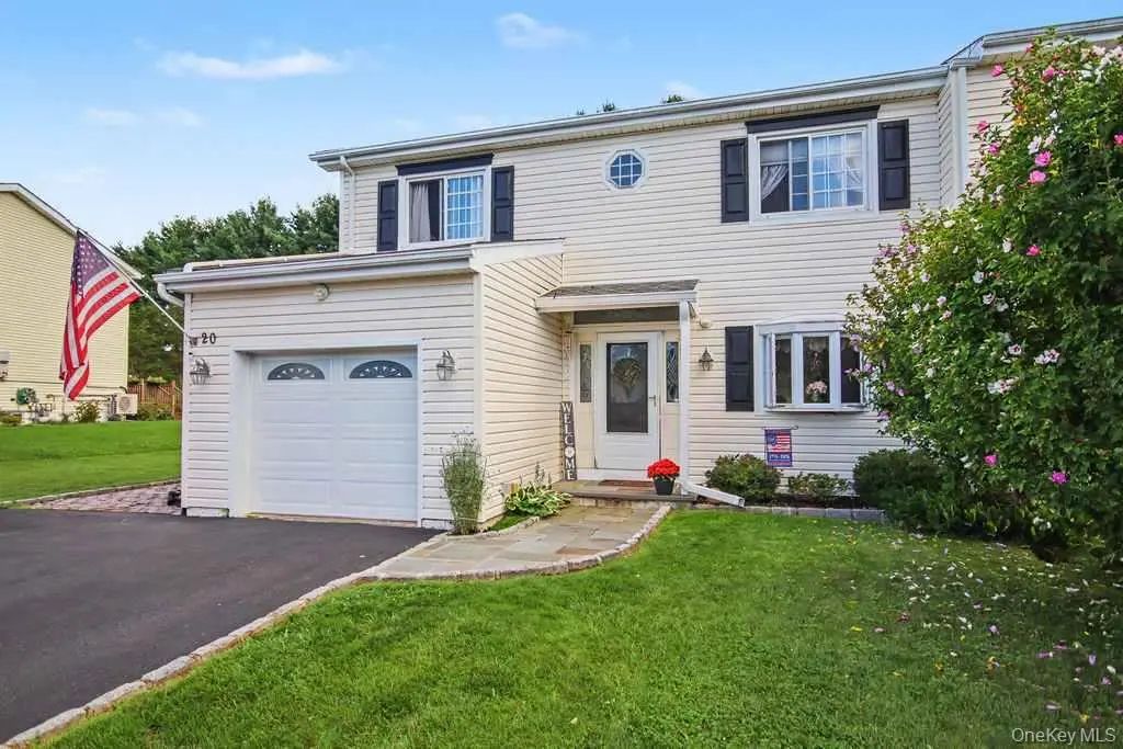 20 Fieldstone Boulevard, Wappingers Falls