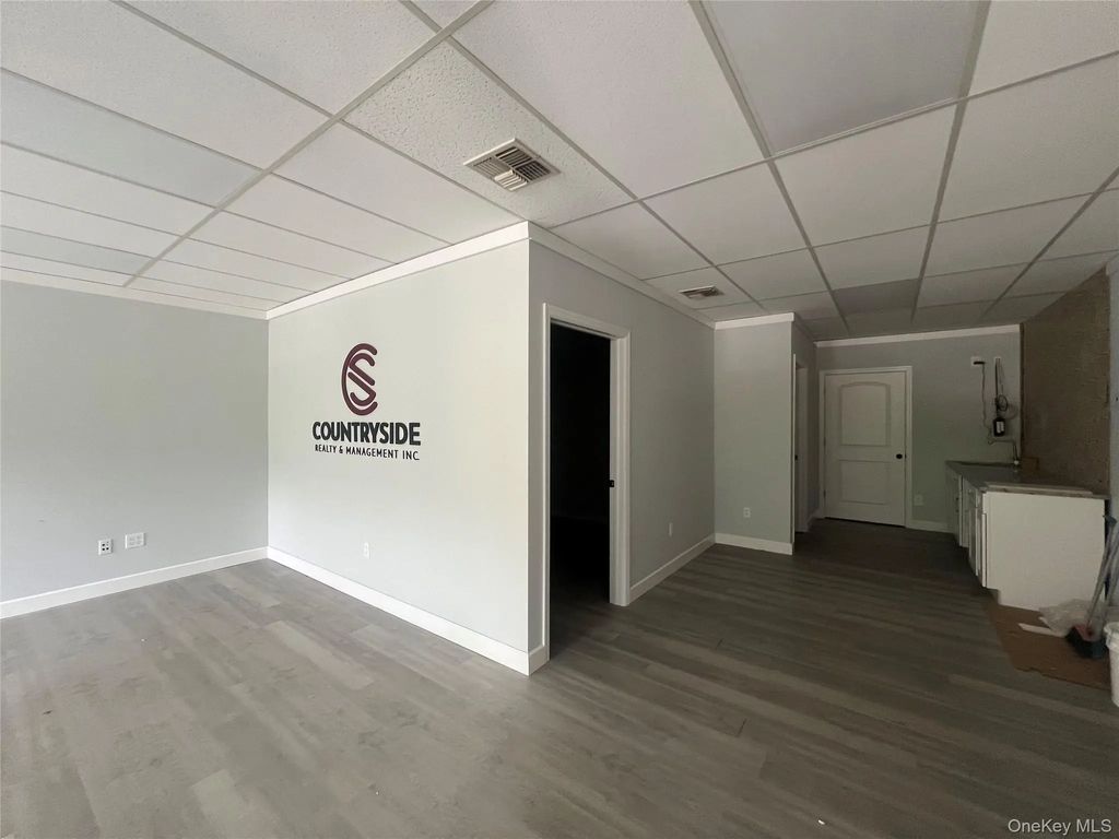 246-258 Glen Street # 258, Glen Cove