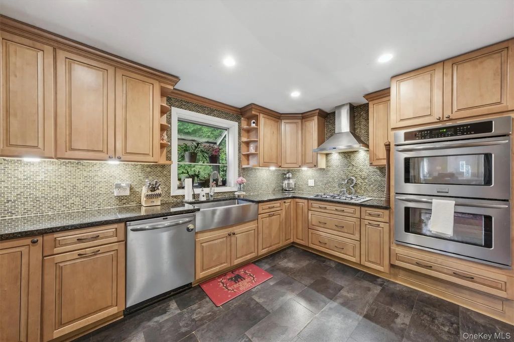 256 Haviland Drive, Patterson