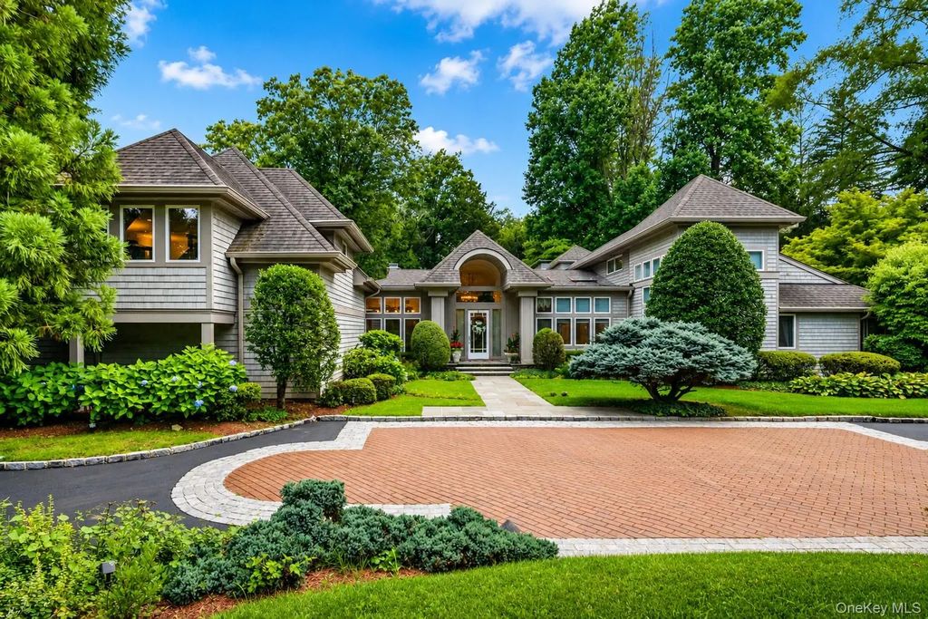 24 Winding Lane, Upper Brookville