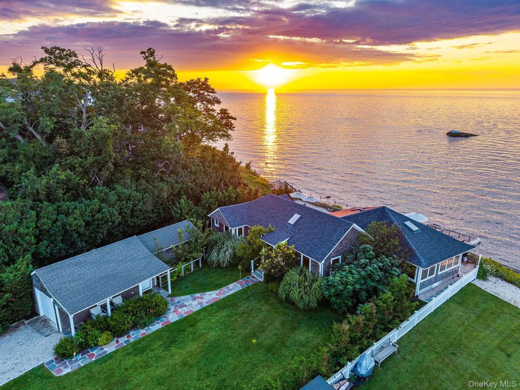 21515 Soundview Avenue, Southold