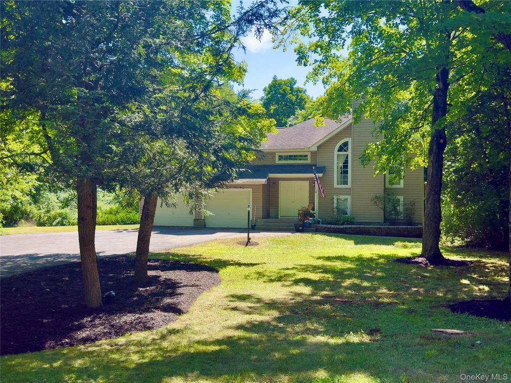79 Connelly Drive, Staatsburg
