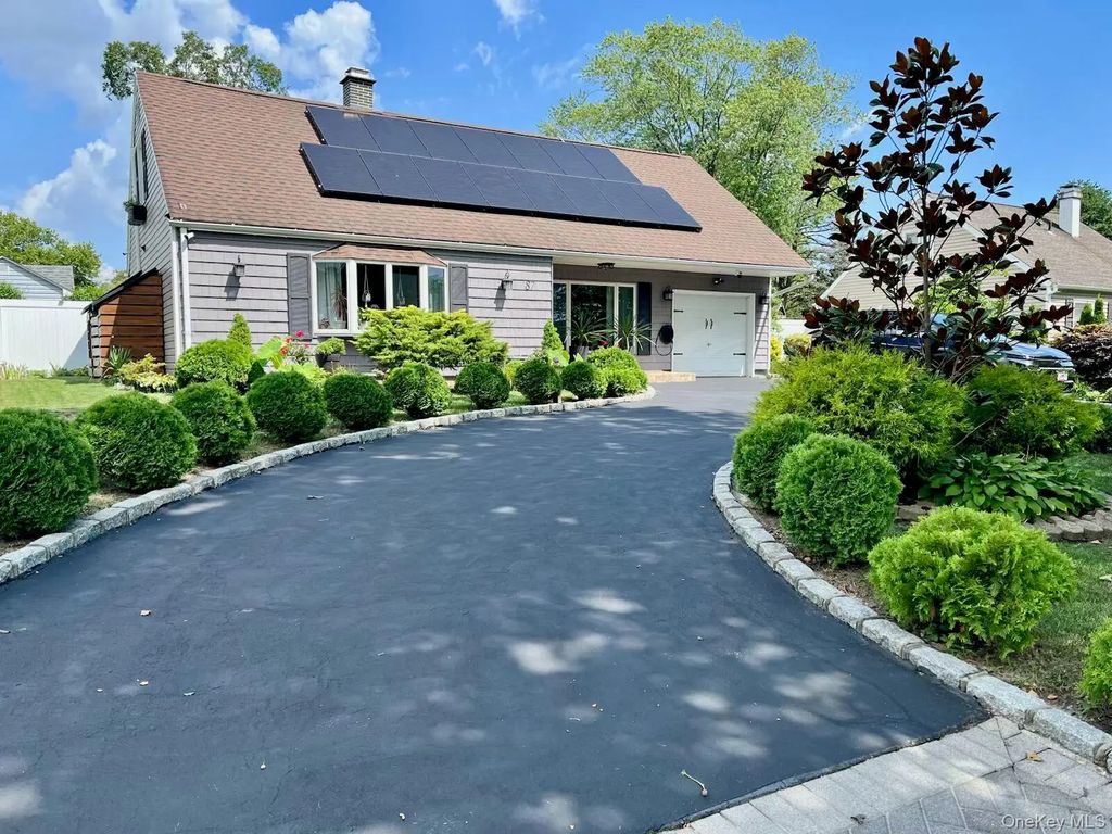 87 Matsunaye Drive, Medford