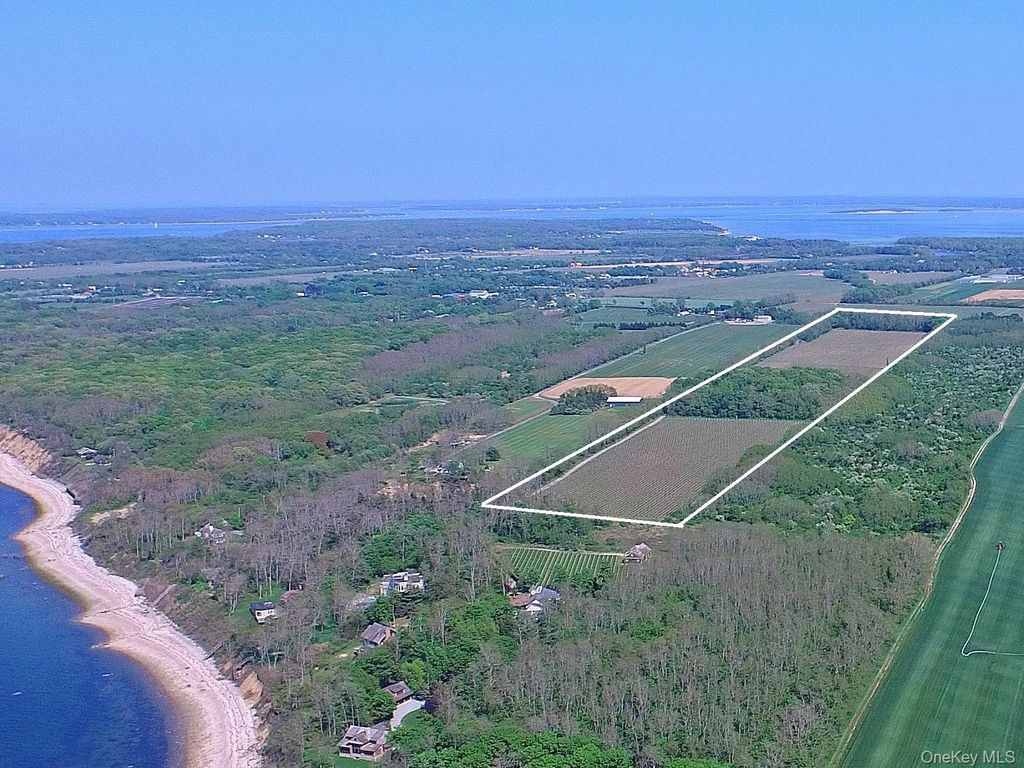 30145 County Road 48, Peconic