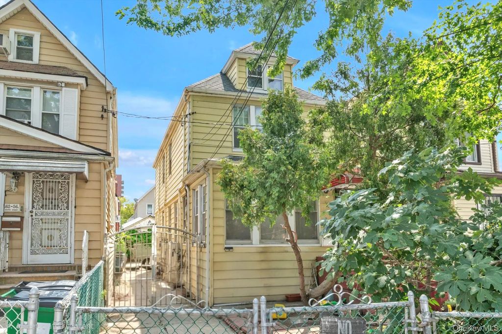 62-54 Booth Street, Rego Park