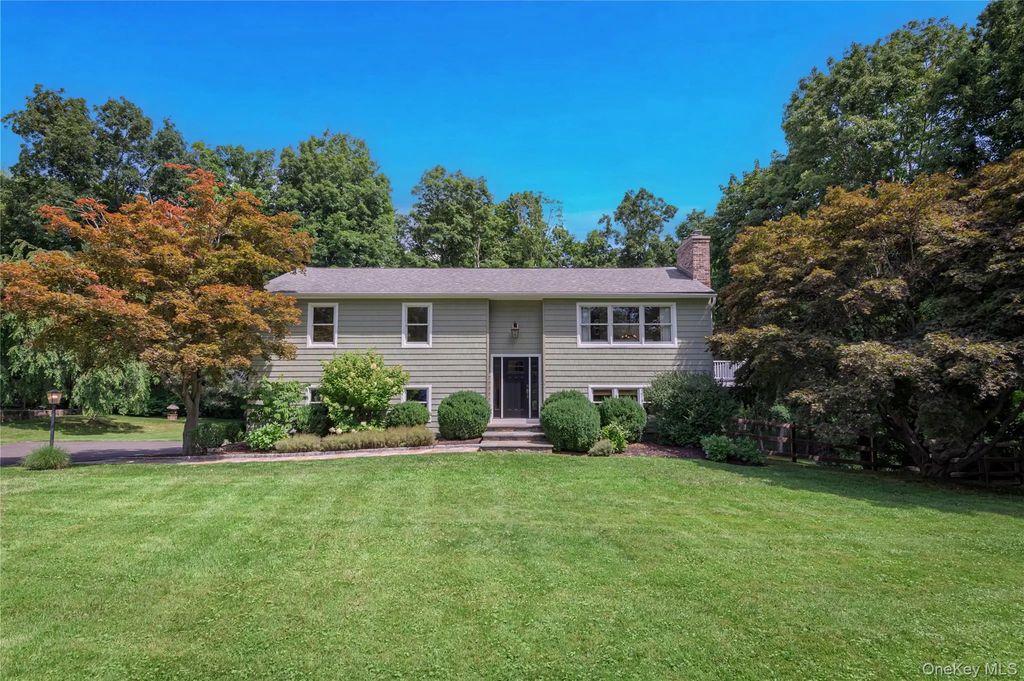 139 Smith Ridge Road, South Salem