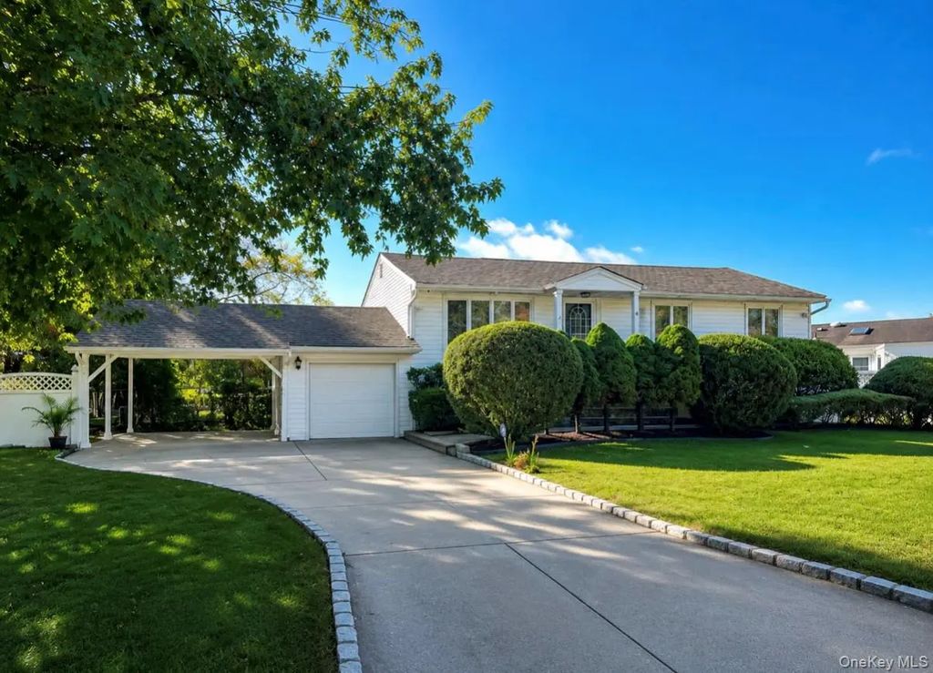 4 Hedda Road, Port Jefferson Station
