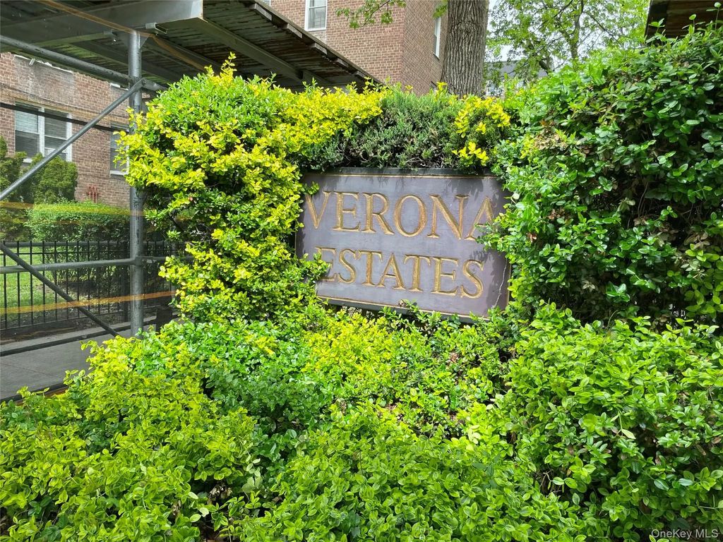 65-15 Yellowstone Boulevard # 2c, Forest Hills