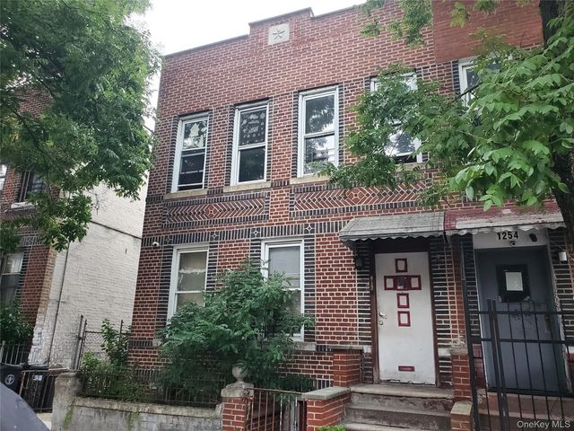 Photo of Listing #1033470